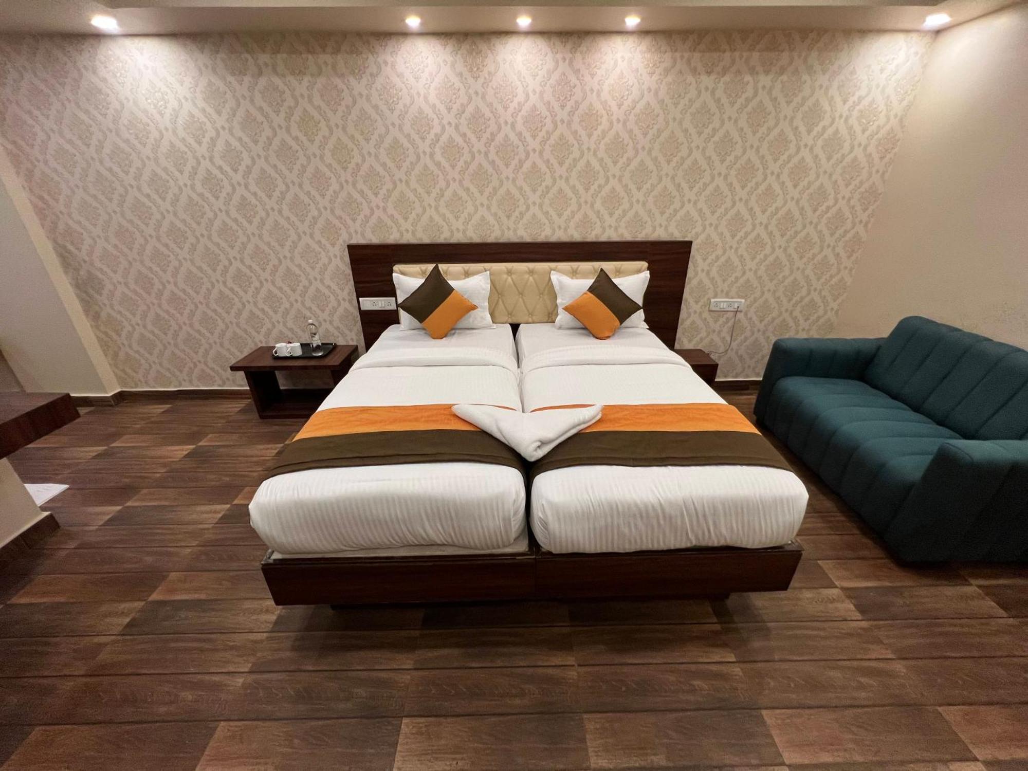 Grand Falcon Electronic City Kammasandra Екстер'єр фото
